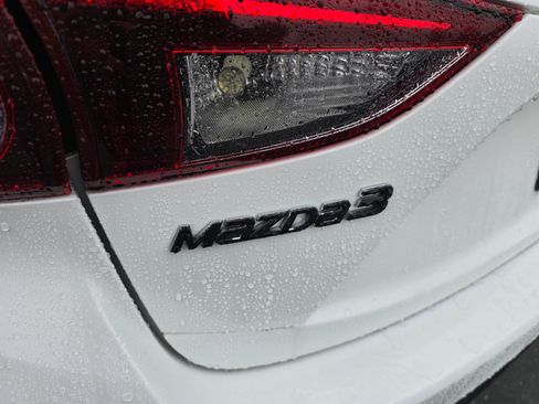 Used 2016 MAZDA MAZDA3 s Touring image 9