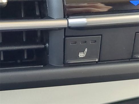 New 2026 Toyota Sienna XLE image 23