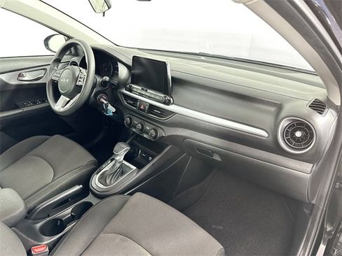 Used 2023 Kia Forte LXS image 27