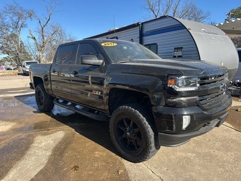 Used 2017 Chevrolet Silverado 1500 LTZ Z71 w/ Midnight Edition AWD/4WD image 2