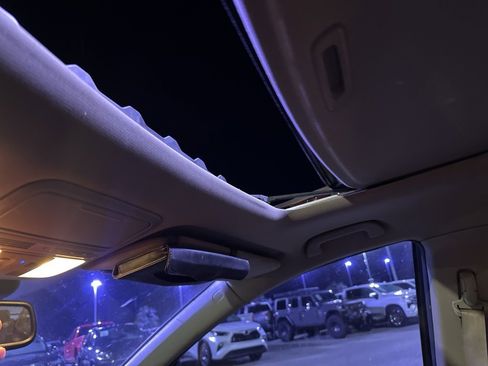 Used 2014 Honda Odyssey EX-L image 10