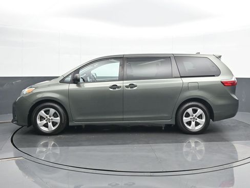 Used 2020 Toyota Sienna L image 3