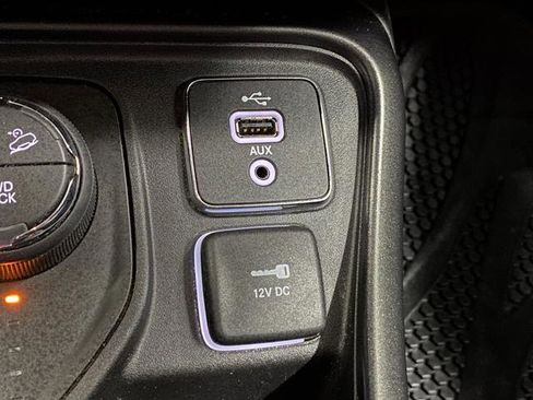 Used 2017 Jeep Compass Trailhawk w/ Safe & Security Group image 23