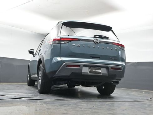 New 2026 Nissan Pathfinder SL image 30