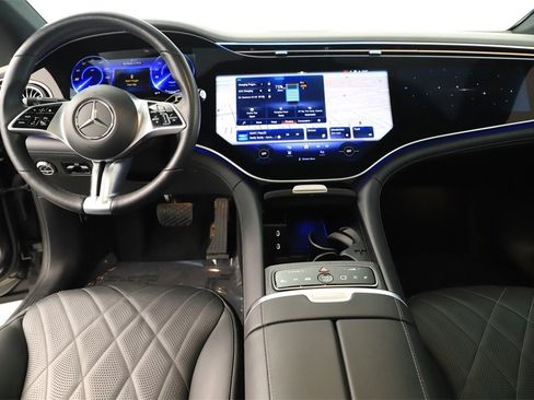 Used 2024 Mercedes-Benz EQE 500 4MATIC Sedan w/ AMG Line Exterior Package image 18