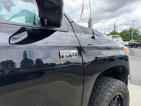 Used 2014 Toyota Tundra Limited w/ Limited Premium Package AWD/4WD image 8