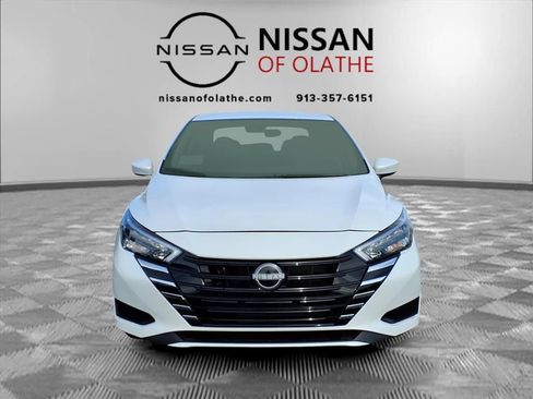 New 2025 Nissan Versa SV w/ Trunk Package FWD image 6