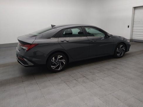 Used 2025 Hyundai Elantra SEL FWD image 10