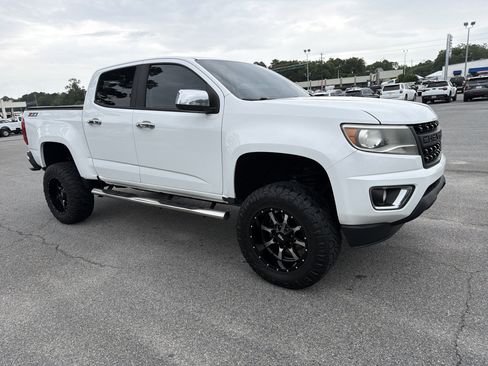 Used 2016 Chevrolet Colorado Z71 AWD/4WD image 4