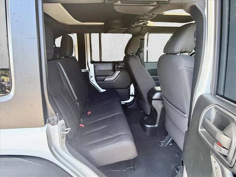 Used 2018 Jeep Wrangler Unlimited Sport S AWD/4WD image 15