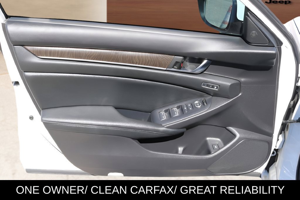 Used 2021 Honda Accord Touring image 10