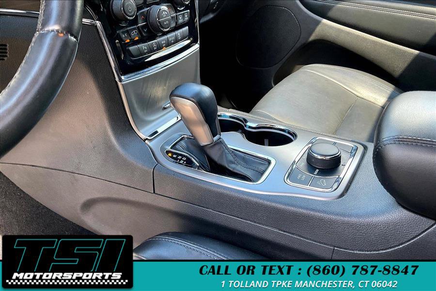 Used 2021 Jeep Grand Cherokee Limited AWD/4WD image 14