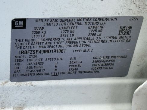 Used 2021 Buick Envision Avenir w/ Technology Package II AWD/4WD image 8