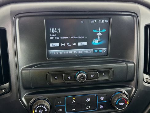 Used 2018 Chevrolet Silverado 1500 Custom w/ Custom Value Package RWD image 16