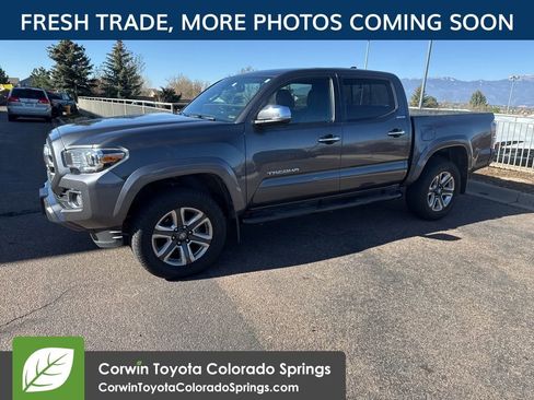 Used 2018 Toyota Tacoma Limited AWD/4WD image 3