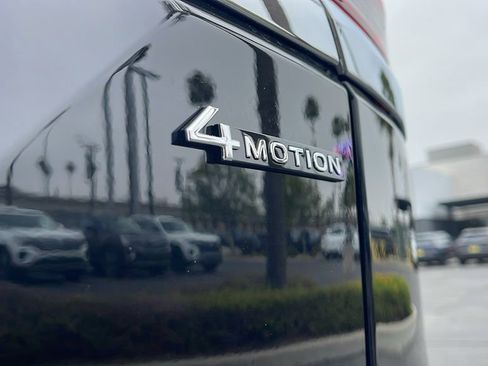 New 2025 Volkswagen Atlas SEL Premium R-Line image 30