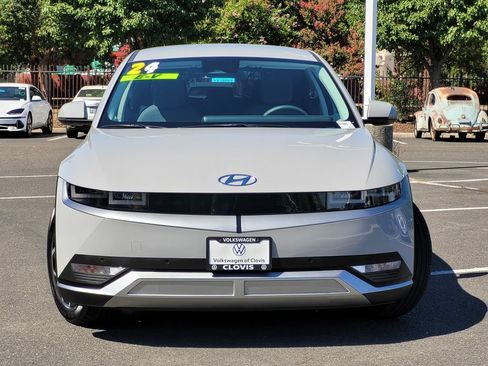 Used 2024 Hyundai Ioniq 5 SEL RWD image 3