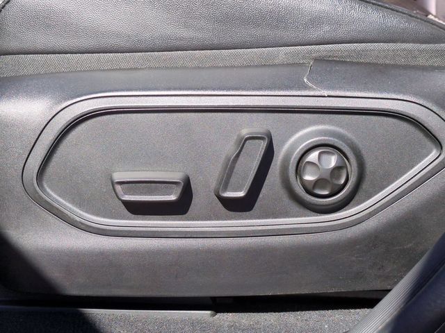 Used 2023 Jeep Grand Cherokee Altitude AWD/4WD image 13