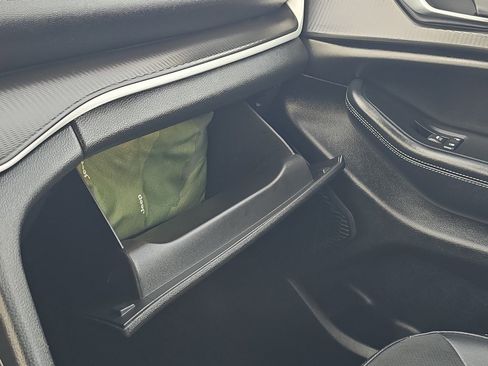 Used 2024 Jeep Grand Cherokee Altitude image 31