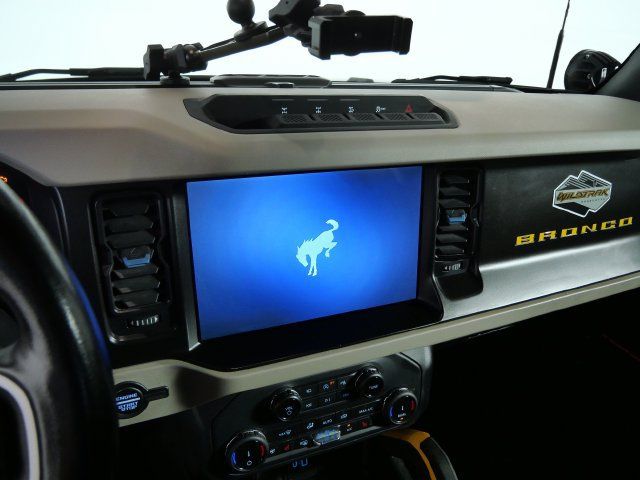 Used 2022 Ford Bronco Wildtrak AWD/4WD image 19