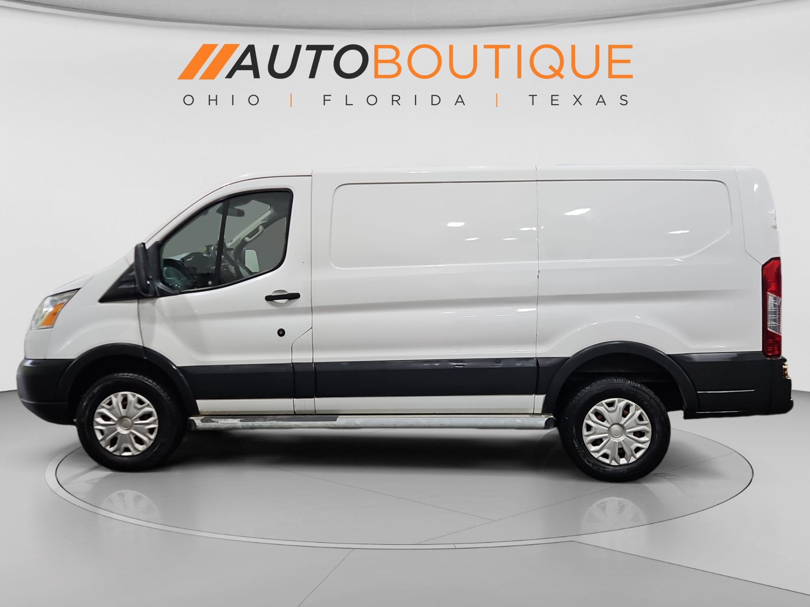 Used 2018 Ford Transit 250 130 Low Roof w/ Exterior Upgrade Package RWD image 2