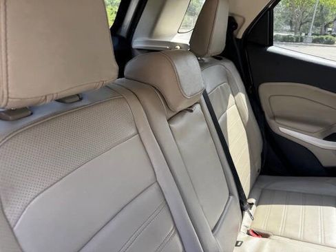 Used 2019 Ford EcoSport Titanium image 18