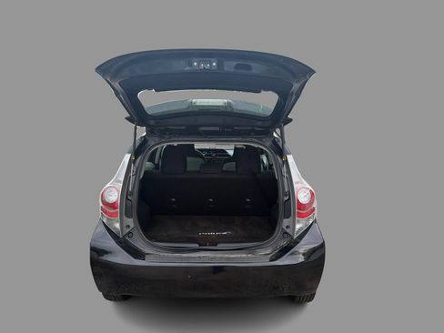 Used 2014 Toyota Prius C One FWD image 15