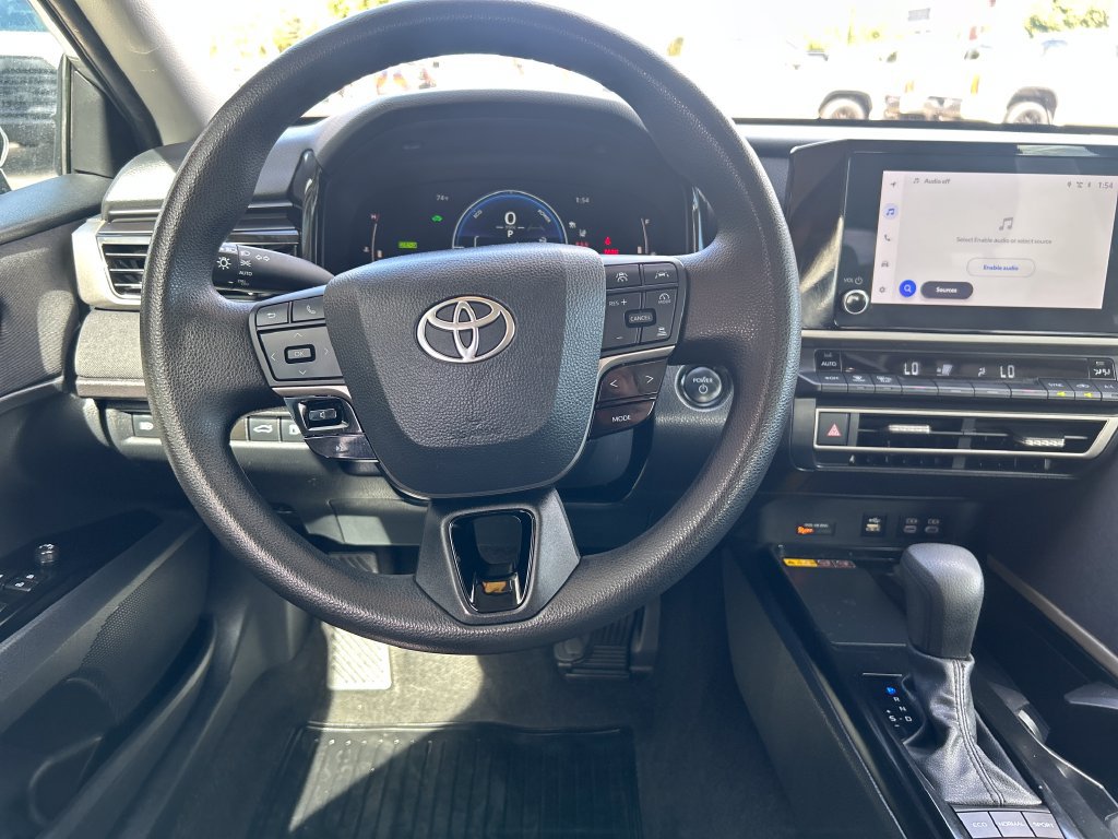 Certified 2025 Toyota Camry LE FWD image 14