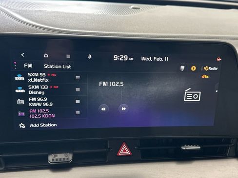 Used 2024 Kia Sportage EX image 17