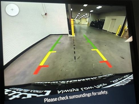 Used 2022 Ford Edge Titanium image 21