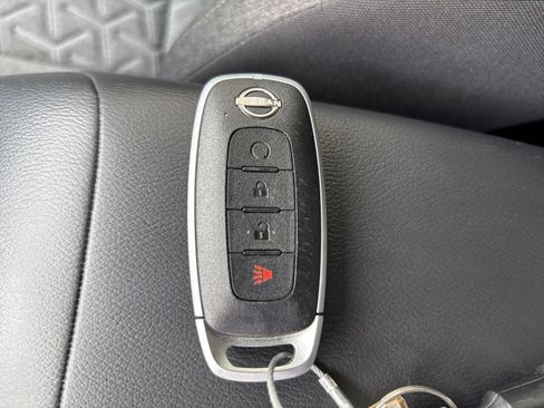 Used 2026 Nissan Kicks SV FWD image 23