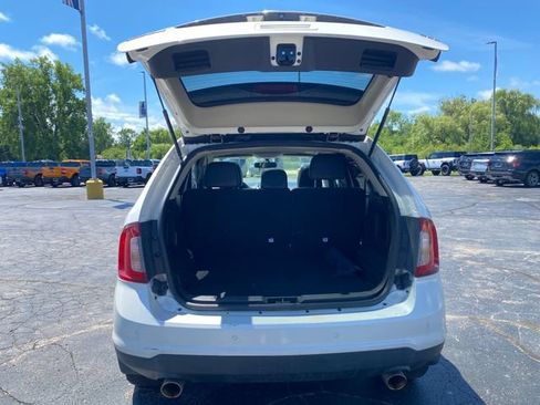 Used 2013 Ford Edge SEL w/ Black-White Styling Pkg FWD image 18