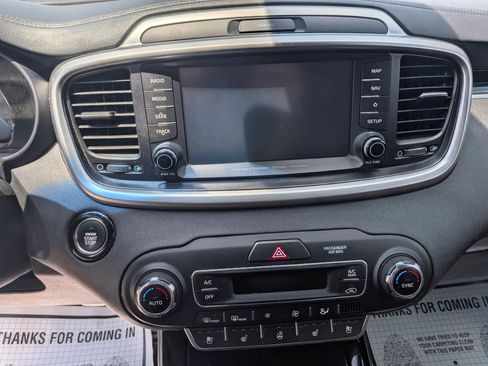 Used 2019 Kia Sorento SX FWD image 24