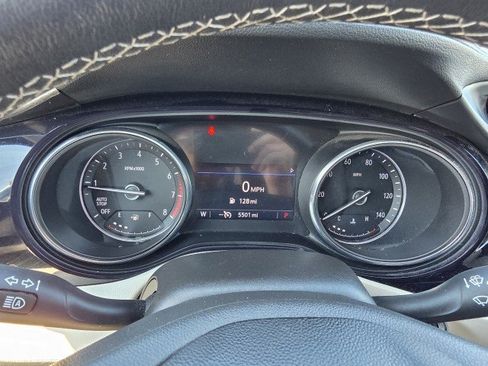 Used 2023 Buick Encore GX Preferred FWD image 3