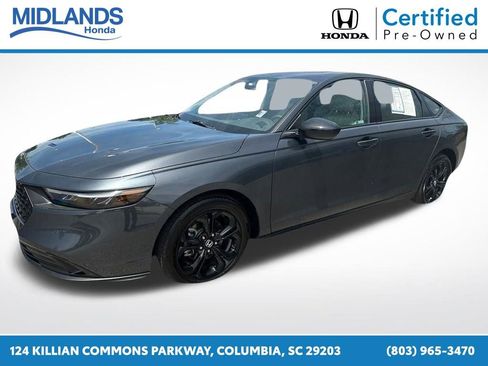 Certified 2025 Honda Accord SE image 3
