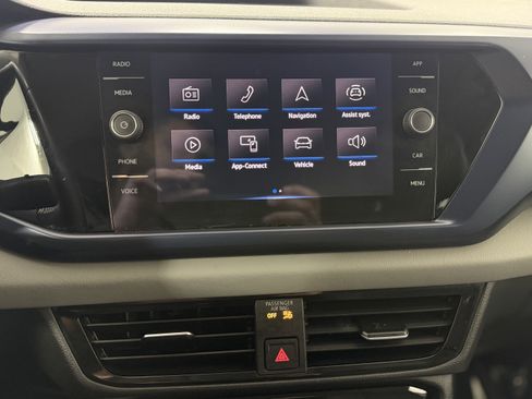 Certified 2023 Volkswagen Taos SE w/ Black Wheel Package image 19