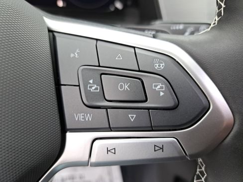 New 2026 Volkswagen Atlas Cross Sport SE image 17