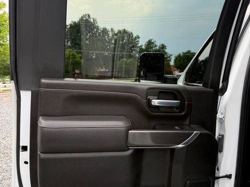 Used 2022 GMC Sierra 2500 AT4 w/ AT4 Premium Plus Package AWD/4WD image 20