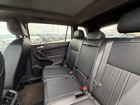 Used 2024 Volkswagen Tiguan SE R-Line FWD image 23
