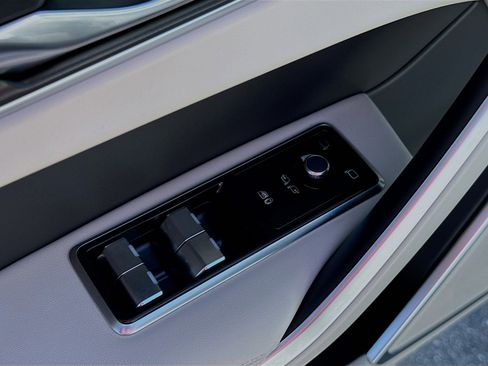 New 2026 Jaguar F-PACE R-Dynamic S image 23