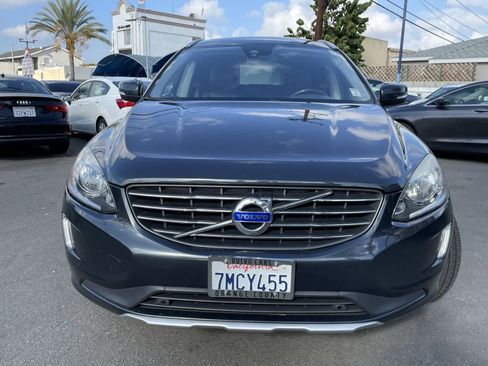 Used 2015 Volvo XC60 T6 w/ Proximity Package image 2