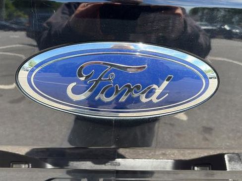Used 2018 Ford F150 XLT w/ Equipment Group 302A Luxury AWD/4WD image 29