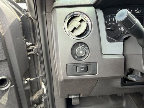 Used 2012 Ford F150 XLT w/ XLT Chrome Pkg AWD/4WD image 12