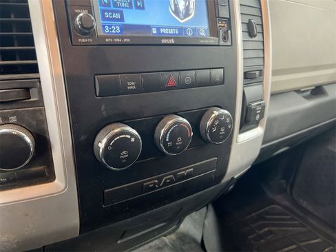 Used 2011 RAM 2500 SLT w/ Protection Group image 14