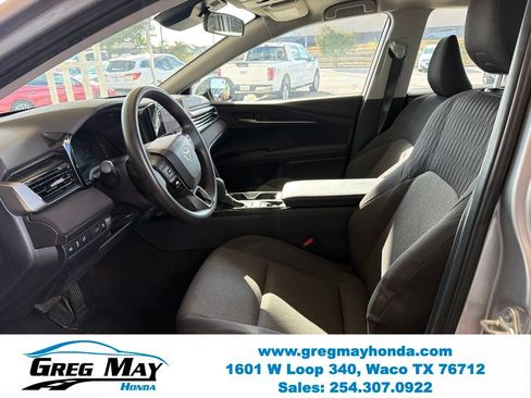 Used 2025 Toyota Camry LE FWD image 12