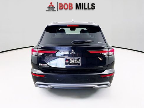 New 2025 Mitsubishi Outlander AWD image 6