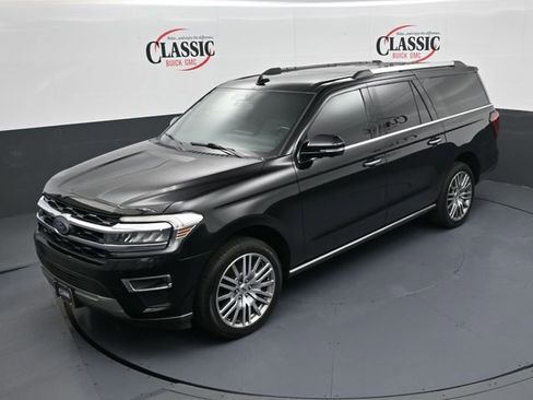 Used 2022 Ford Expedition Max Limited image 18