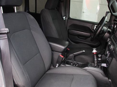 Used 2021 Jeep Wrangler Unlimited Sport AWD/4WD image 19
