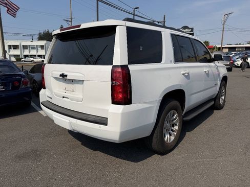 Used 2018 Chevrolet Tahoe LT w/ Luxury Package AWD/4WD image 5
