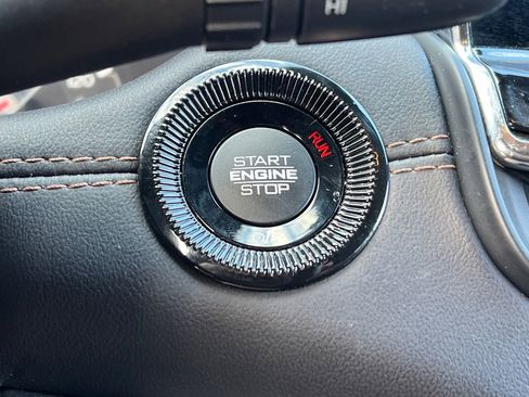 Used 2022 Jeep Compass Limited image 30